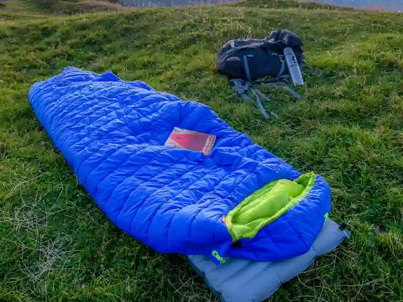 Down sleeping bag — comfort −10 °C